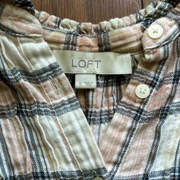 🩶🩶NWOT Ann Taylor Loft Peplum Style Top🩶🩶 - Picture 8 of 8